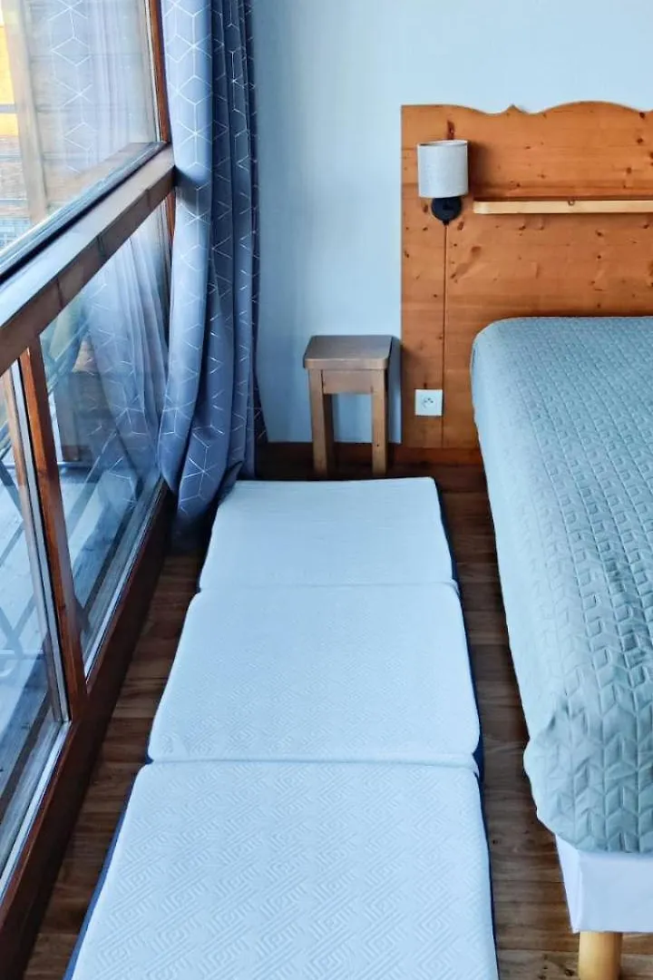 Appartement 3 Etoiles Au Pied Des Pistes Avec Balcon Ete Chamrousse France