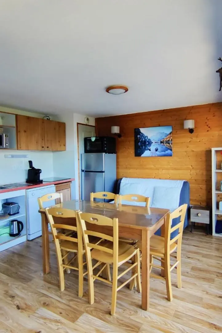Appartement 3 Etoiles Au Pied Des Pistes Avec Balcon Ete Chamrousse 0*,